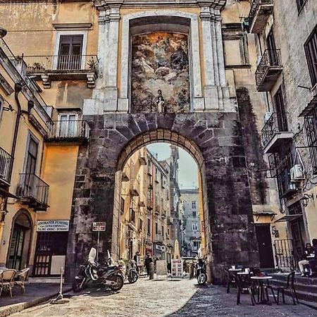 Casa Di Maggio - Centro Storico Napoli Apartment Екстериор снимка